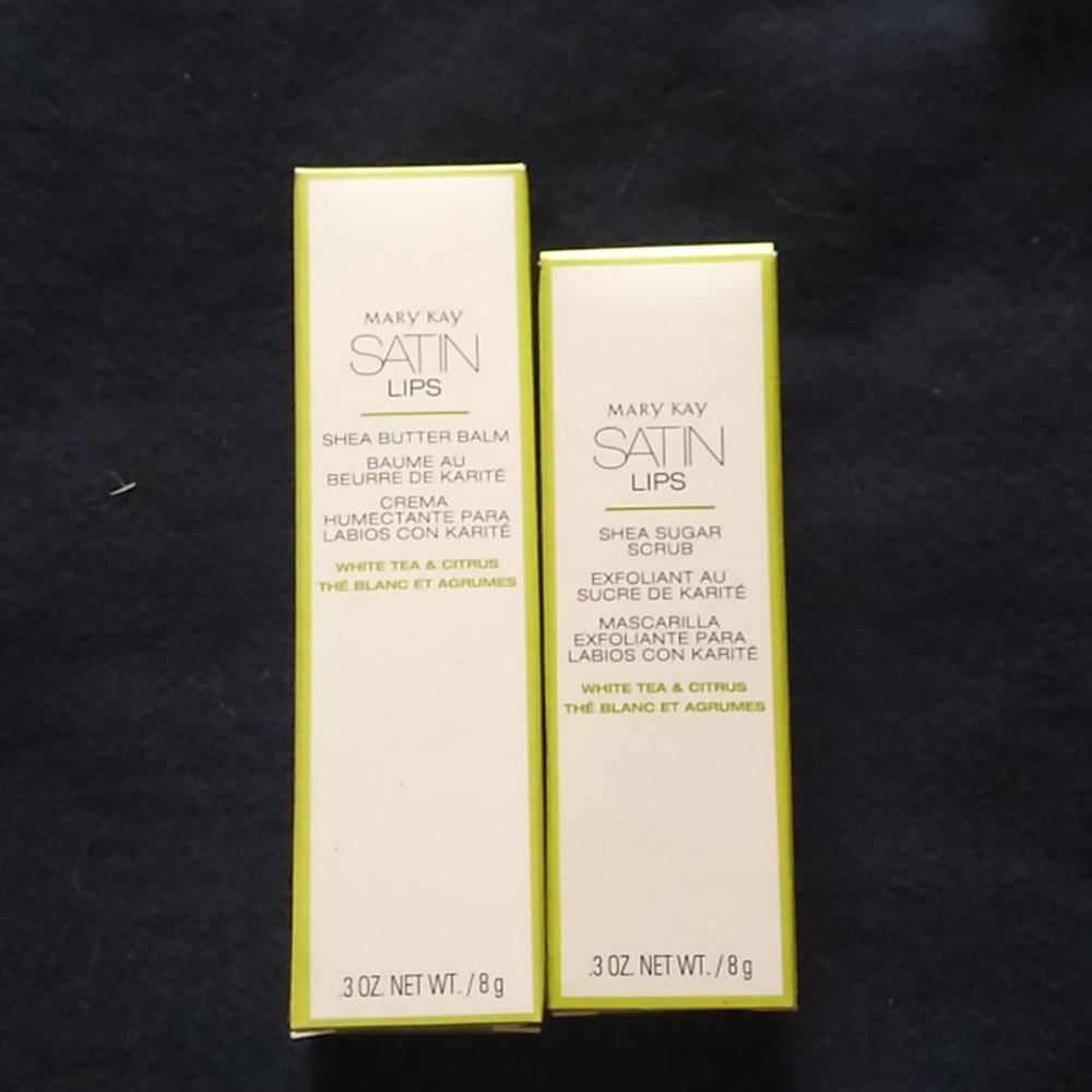 Satin lip set